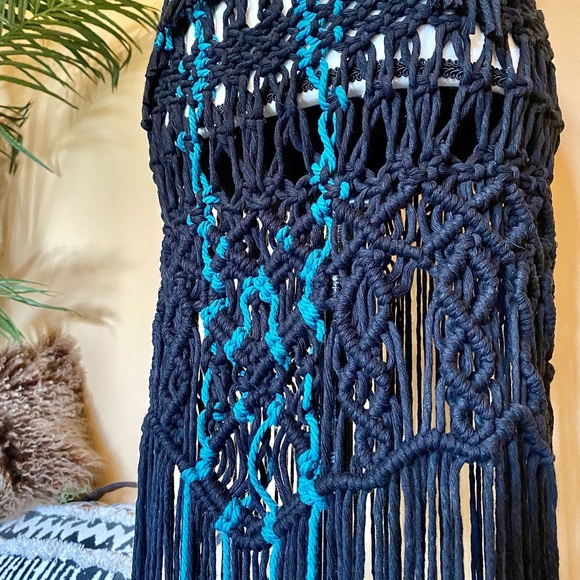 Original GoodVibeGoda Handmade Macramé Two Piece Set - Picture 15 of 16